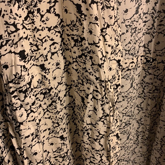 Modest fashion dress - Picture 5 of 6